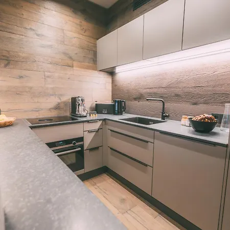 Livalpin Elegant Apartman *